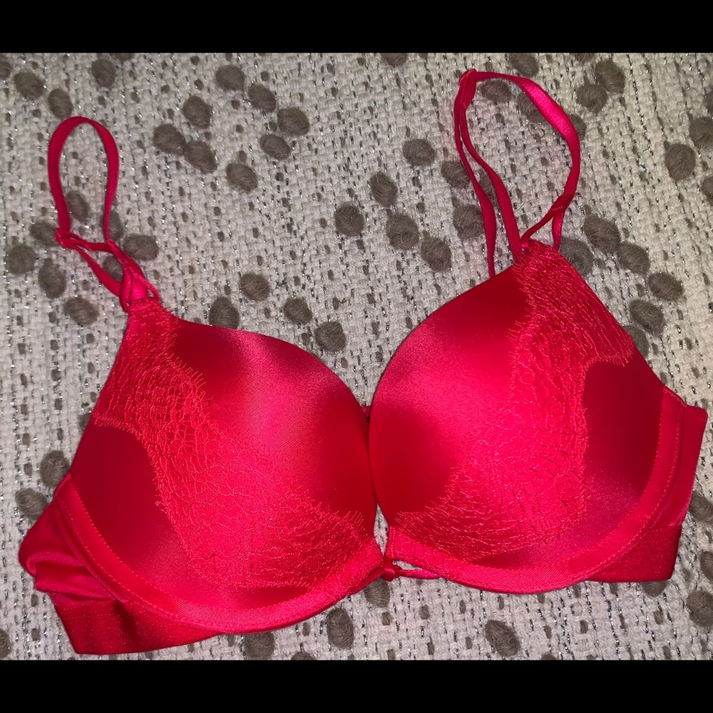 Red bra!